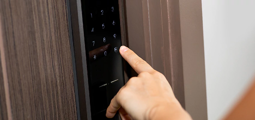 Smart Electric Locks Replacement Services in North Miami