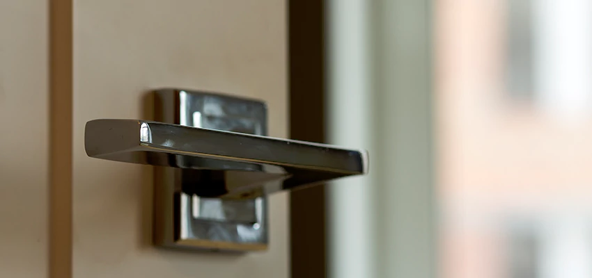 Door Lever Knob Repair in North Miami, Florida