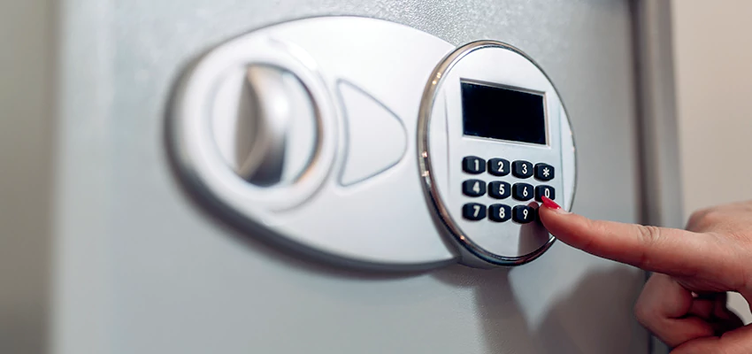 Jewelry Safe Cracking in North Miami, Florida