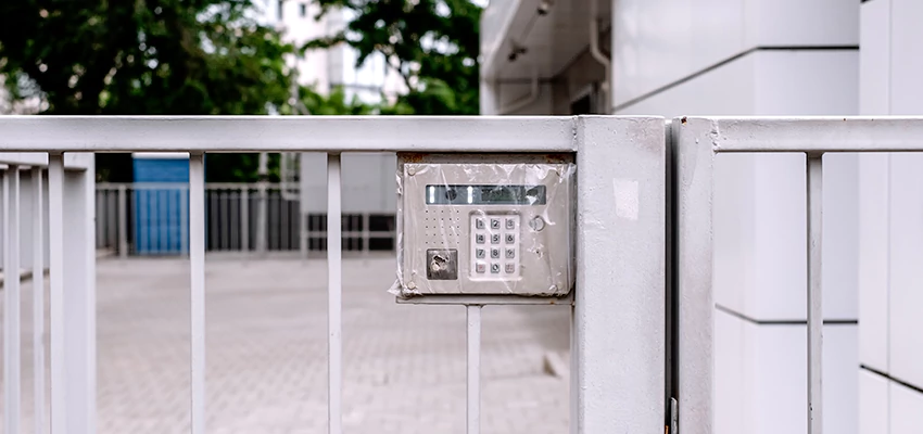 Gate Locks For Metal Gates in North Miami, Florida
